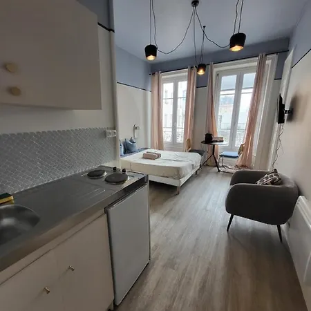 Oxymore Apartmán *